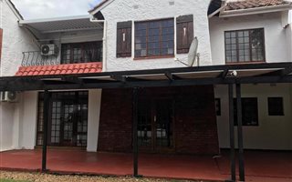 4 Bedroom Townhouse in Clifton Park