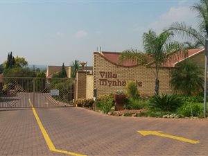 3 Bed Townhouse in Zwartkop