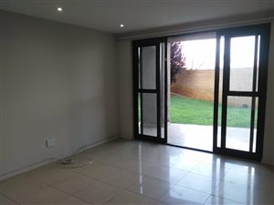 2 Bed Apartment in Rooihuiskraal