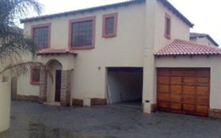3 Bedroom House in Raslouw