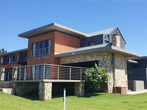 725 ha Farm in Grootfontein Estate
