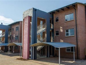 2 Bed Apartment in Montana Park
