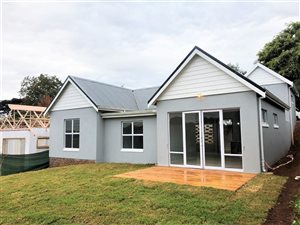 3 Bed Townhouse in Clarendon