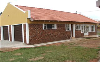 3 Bedroom Townhouse in Stilfontein