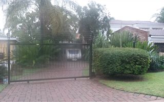 3 Bedroom House in Meyerspark