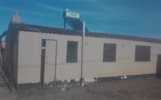 1 Bedroom House in Homevale