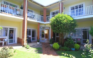 1 Bedroom Apartment in Mt Edgecombe
