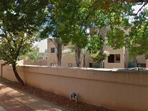 1 Bed Townhouse in Waterkloof Ridge