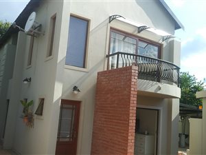 4 Bedroom House in Garsfontein