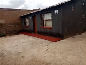2 Bed House in Naledi