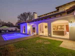 4 Bed House in Dainfern Golf Estate