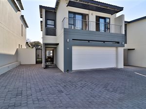 3 Bed Townhouse in Lonehill