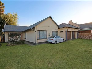 3 Bed House in Florida Lake