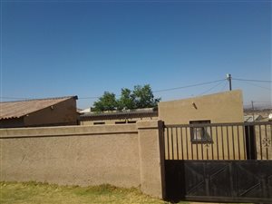 1 Bed House in Bram Fisherville