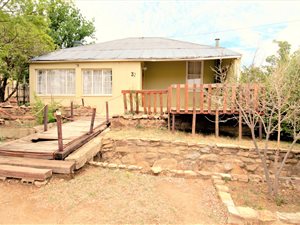 4 Bed House in Hobhouse