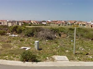 540 m² Land available in Bluewater Bay