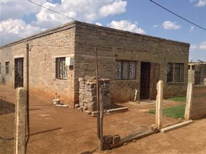 4 Bed House in Lakeside