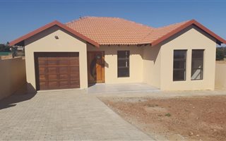 2 Bedroom House in Wildtuinpark