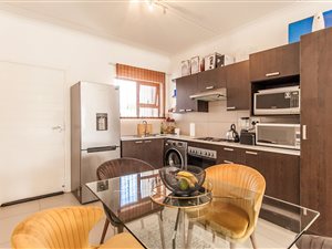 2 Bed Apartment in Fourways