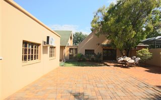 36 m² Office Space in Clubview