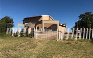 5 Bedroom House in Vaal Marina
