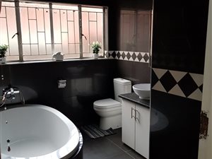 3 Bed House in Ninapark