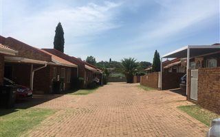 2 Bedroom Townhouse in Norkem Park