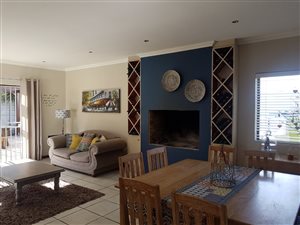 3 Bed House in Sandbaai