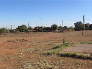 1400 m² Land available in Soshanguve