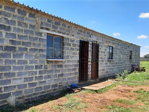 2 ha Farm in Rosashof