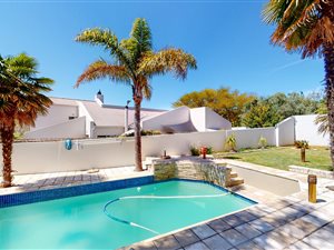 5 Bed House in Vygeboom