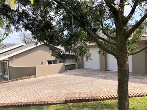 4 Bed House in Pari Park