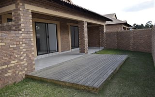 2 Bedroom Cluster in Helderwyk