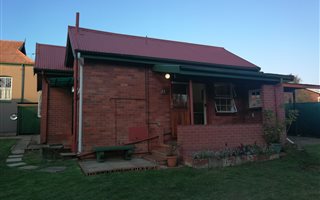 1 Bedroom Garden Cottage in Hilton