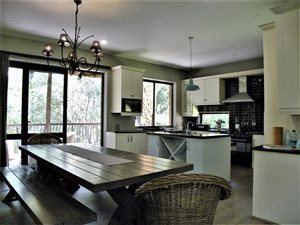4 Bed House in Magaliesburg