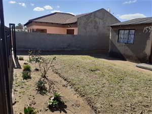 2 Bed House in Boipatong