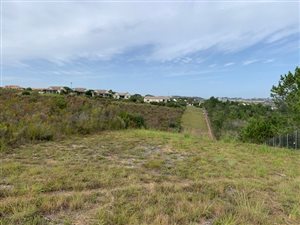 828 m² Land available in Baron View
