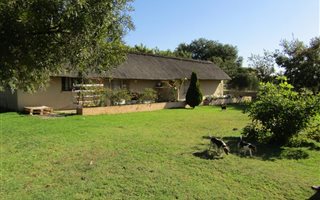 3 Bedroom House in Mnandi AH
