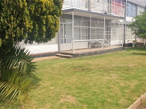 2 Bed Apartment in Parys