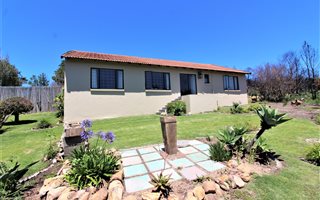 2 Bedroom House in Plettenberg Bay