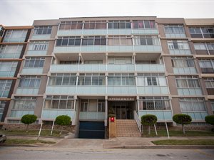 2 Bed Apartment in Humewood