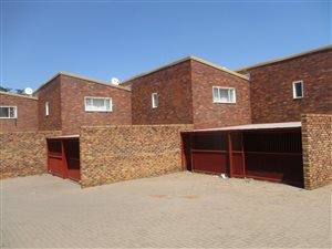 3 Bed Duplex in Vanderbijlpark CW5