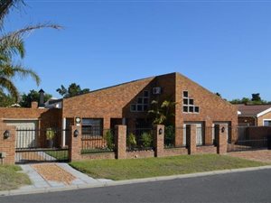 5 Bed House in Sonstraal East