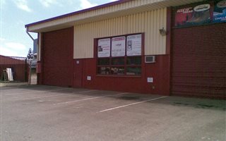 414 m² Industrial space in Maxmead