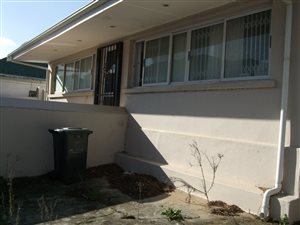 3 Bed House in Gordons Bay Central