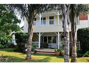 3 Bed Townhouse in Mt Edgecombe Estate 1 & 2