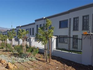 2 Bed Apartment in Franschhoek