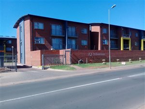 2 Bed Apartment in Montana Park