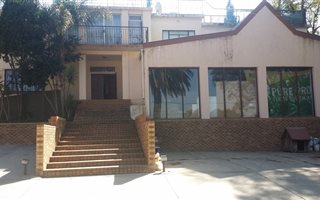 5 Bedroom House in Observatory