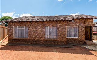 3 Bedroom House in Kingsview
